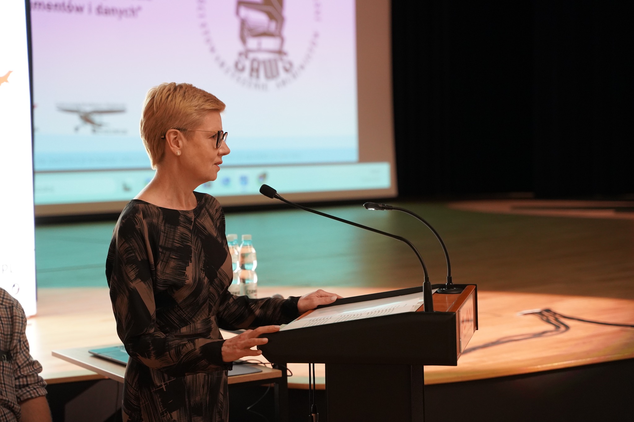 492612624 122182041434286264 7753747064442749956 n