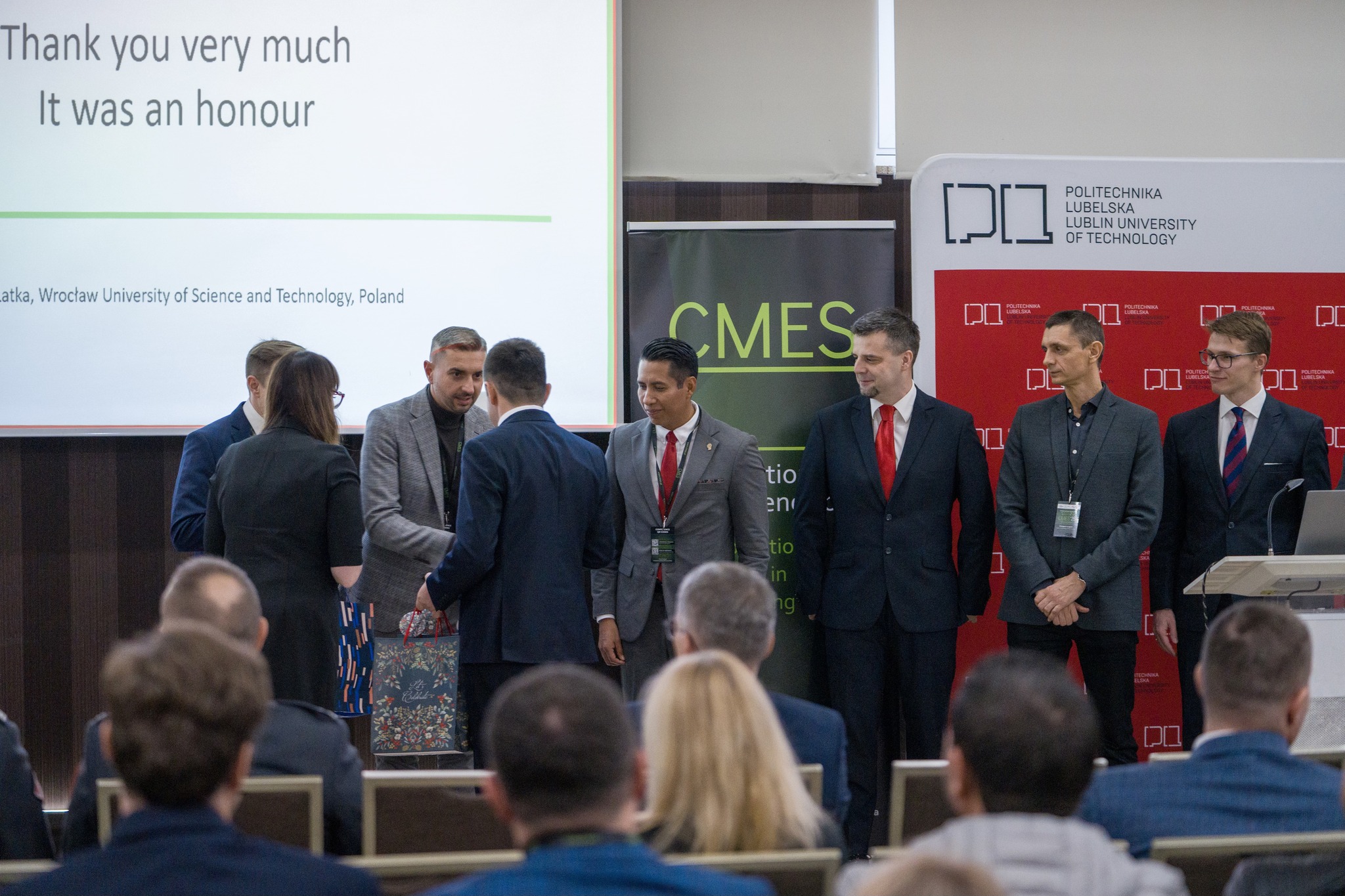 587381715 122212400378286264 2611648395085941028 n